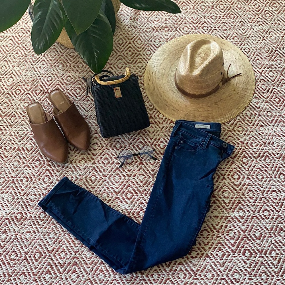 AG The Legging ankle jeans